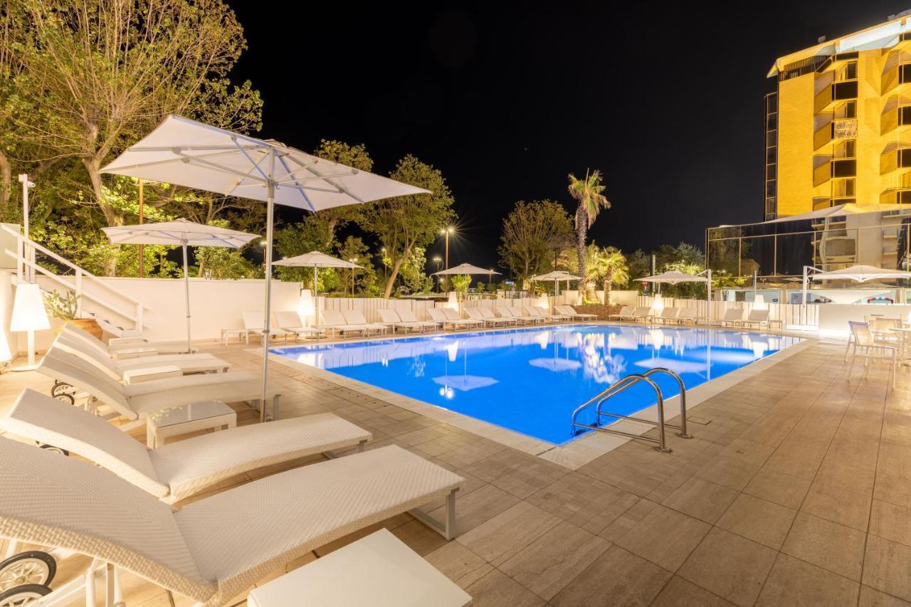 Hotel Sporting Rimini Eksteriør billede