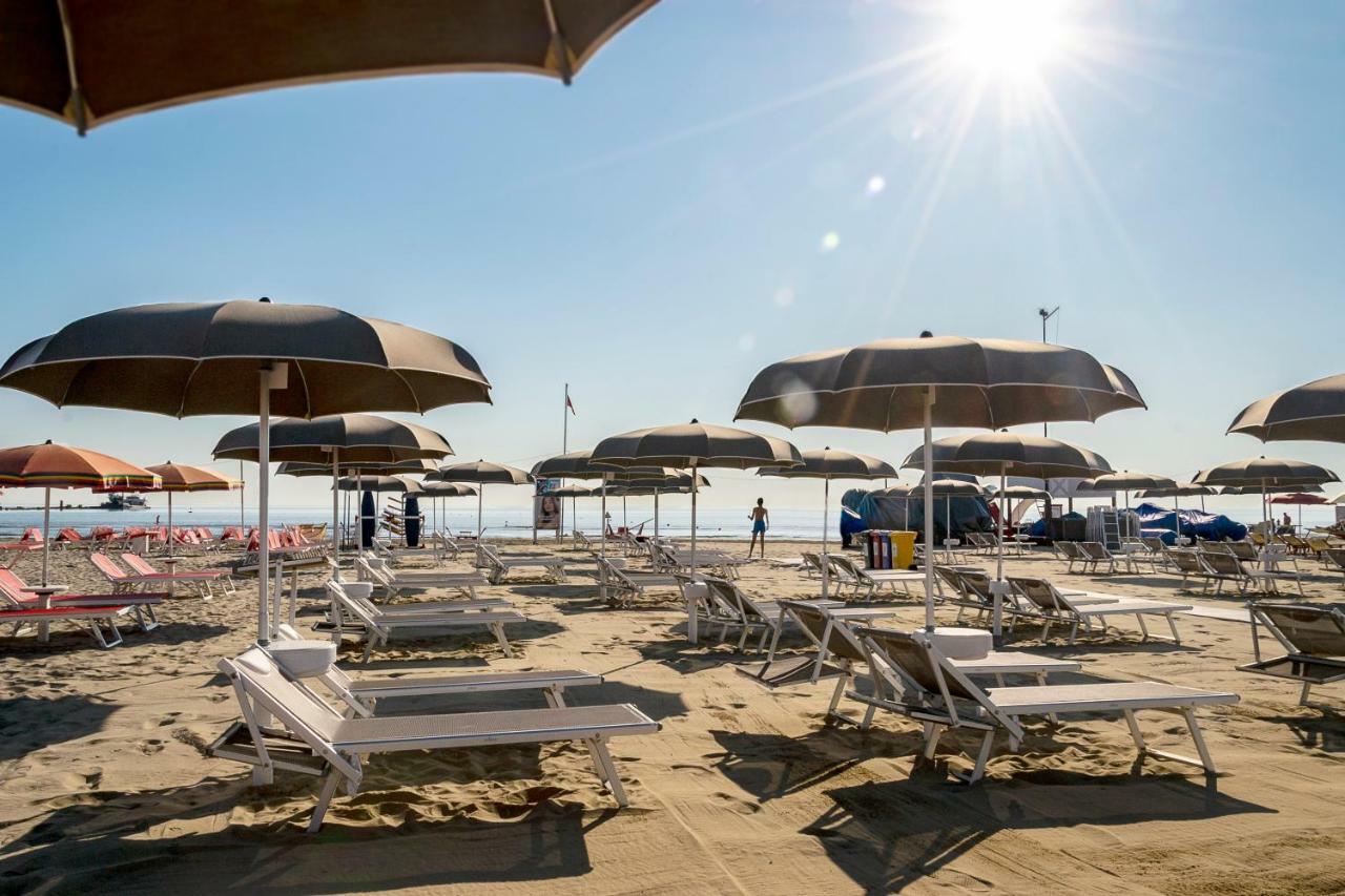 Hotel Sporting Rimini Eksteriør billede